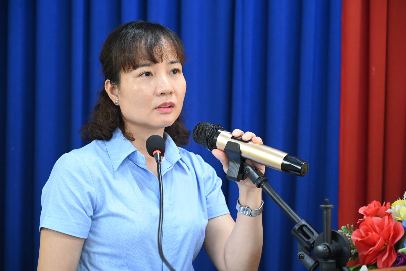 Bà Nguyễn Thanh Phương - Chủ tịch Liên minh HTX phát biểu tại Hội nghị